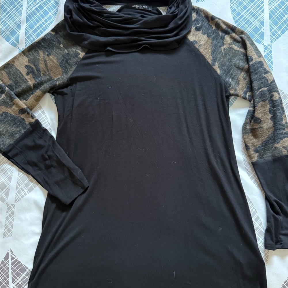 Acting Pro Black and Brown Cowl Neck Long Sleeve Shirt